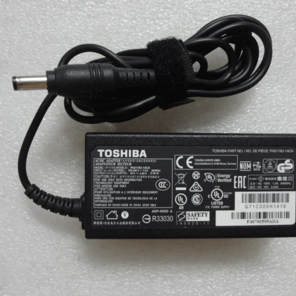 Toshiba 19V 3.42A 65W Original - 5